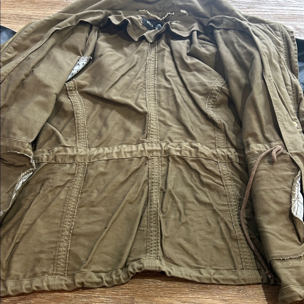 Olive & Black Utility Jacket - women - Picture 9 of 14
